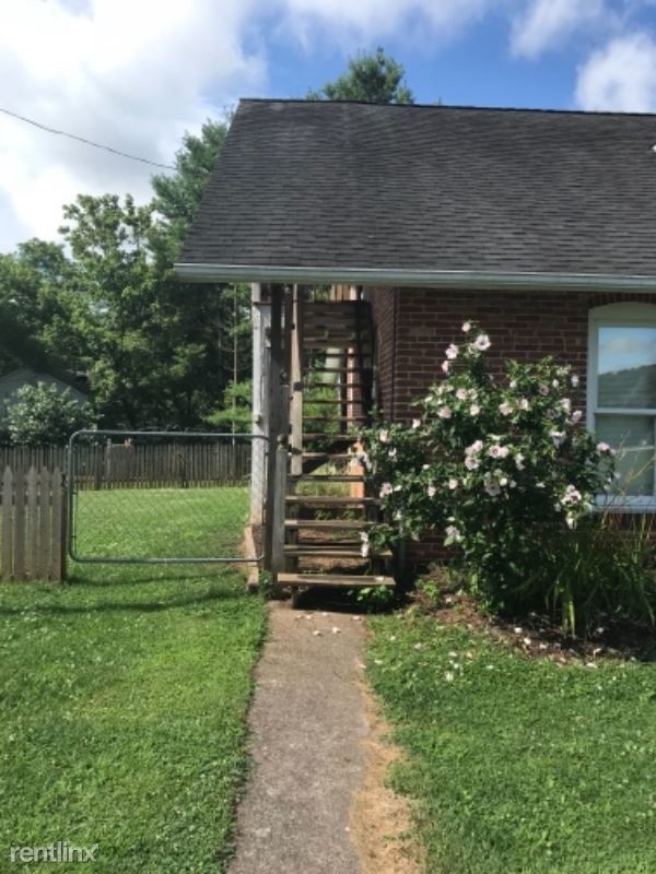Primary Photo - 1 br, 1 bath Apartment - Apt A 550 South Ave