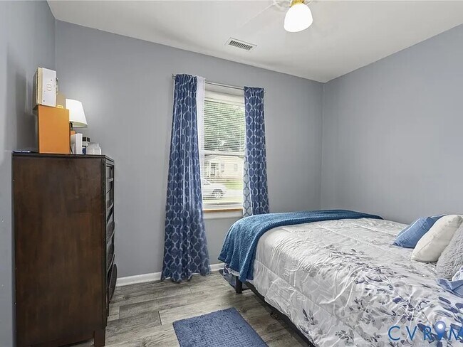 Foto del edificio - 2209 Wright Ave