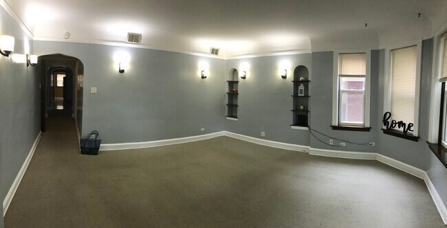 spacious living room with built ins - 10028 S Oakley Ave