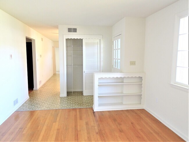 Foto del edificio - 510 Robin Rd