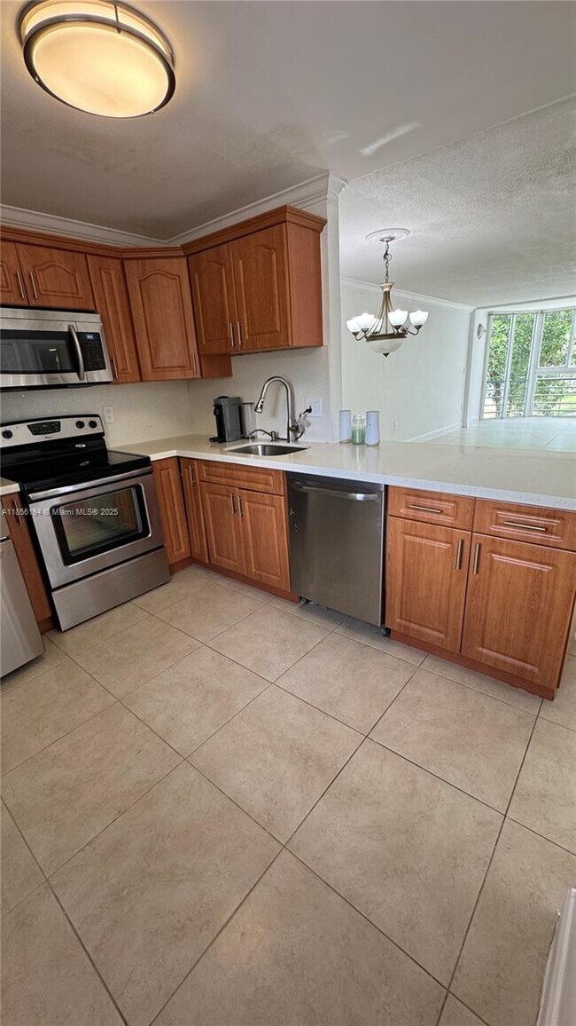 Foto del edificio - 1401 NE 191st St