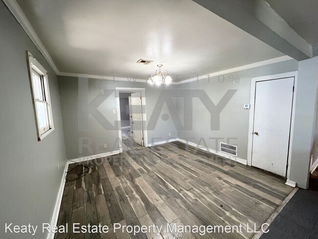 Building Photo - 3 br, 2 bath House - 623 Pershing Avenue