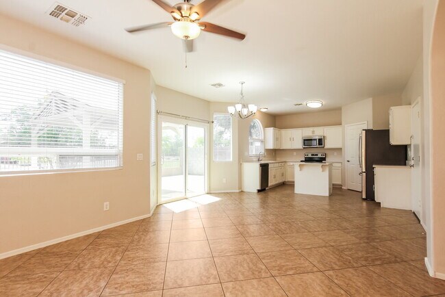 Foto del edificio - 2655 S 89th Ave