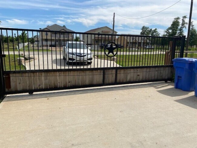 Foto del edificio - 901 Co Rd 5021