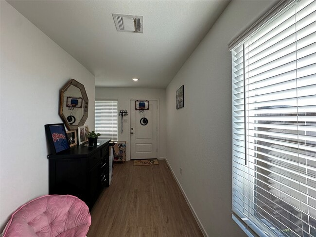 Building Photo - 1711 Windrose Bnd