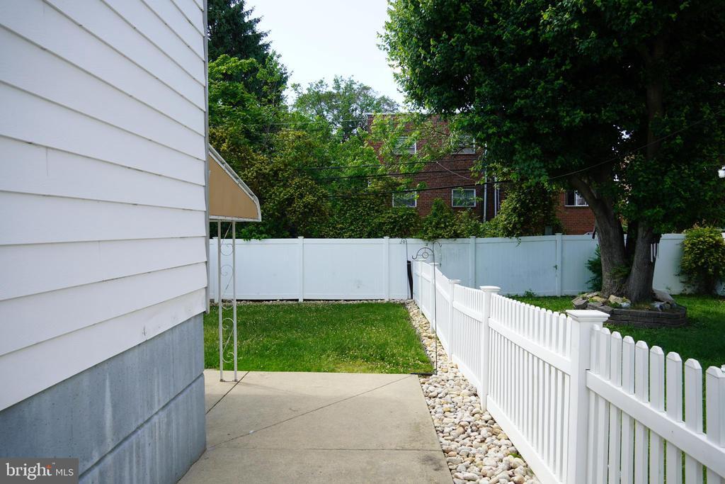 Primary Photo - 10604 Evans St