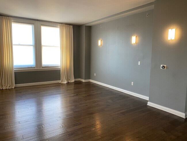 Living Room - 300 4th Ave