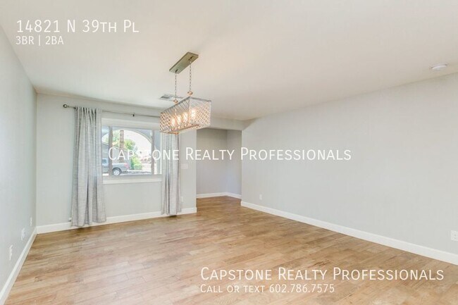 Building Photo - Stunning 3 Bedroom 2 Bathroom Home with Pr...