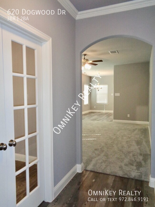 Foto del edificio - 620 Dogwood Dr