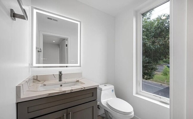 Photo - 5508 Clay Pl NE Apartment