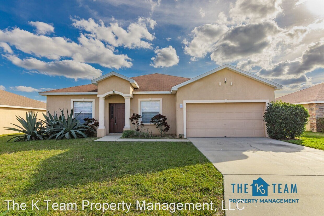 4 br, 3 bath House 327 Cloverdale Road House Rental in Winter Haven