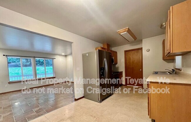 Foto del edificio - 450 W Alder Dr