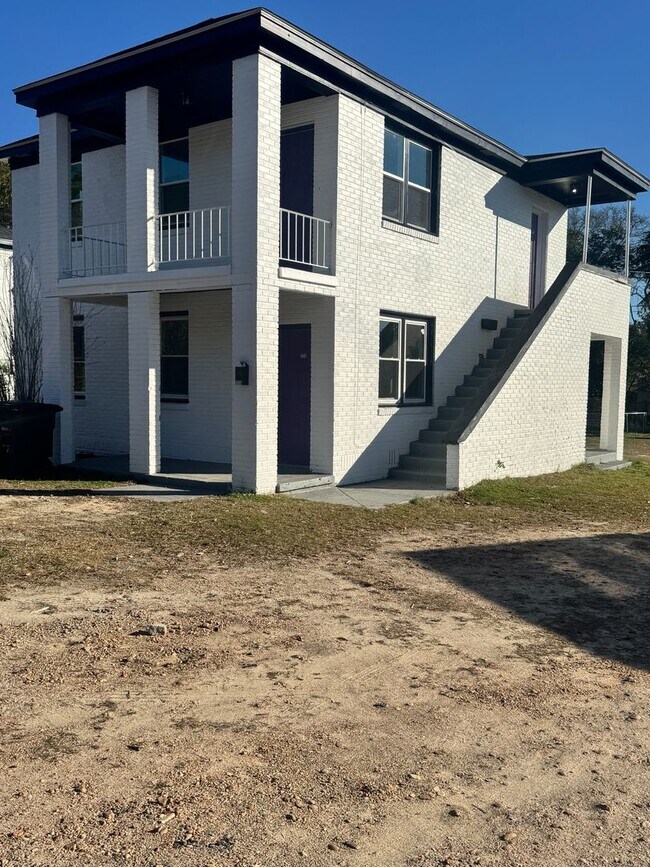 Foto del edificio - Newly renovated 2bd/1ba Apartments