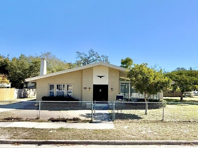 Foto del edificio - 1013 23rd St W