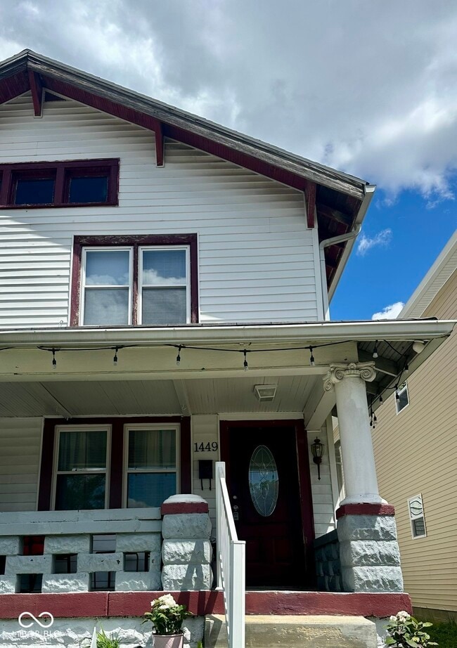 Building Photo - 1449 Montcalm St