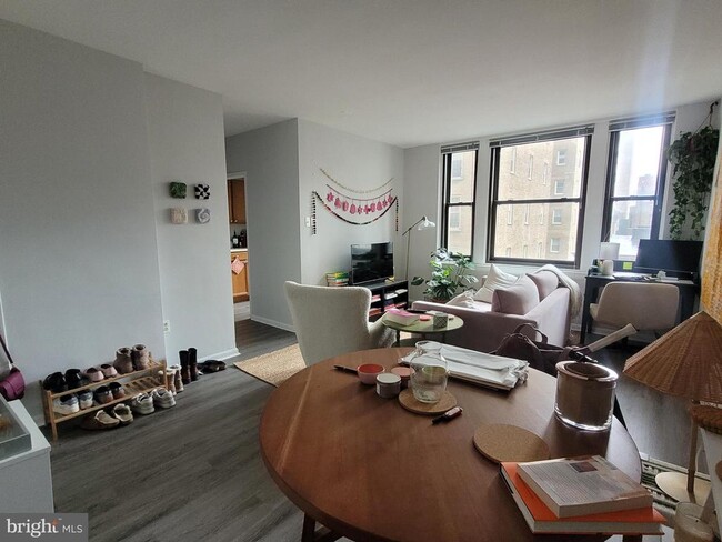 Foto del edificio - 135 S 19th St