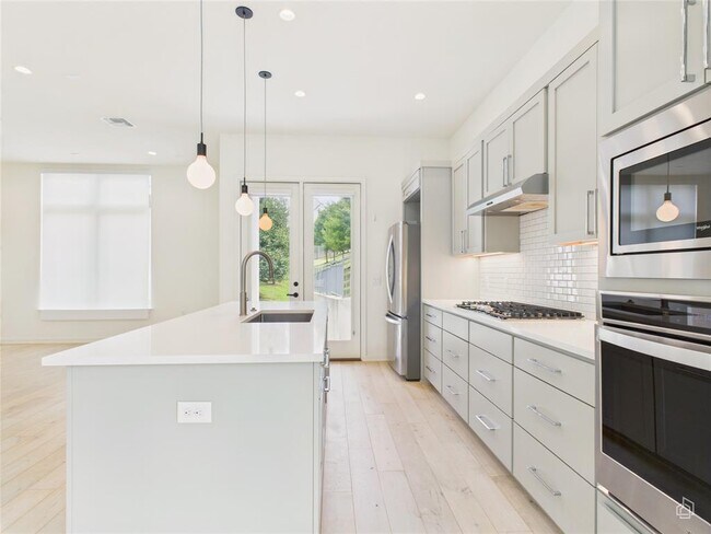 Foto del edificio - 3306 Cantwell Ln