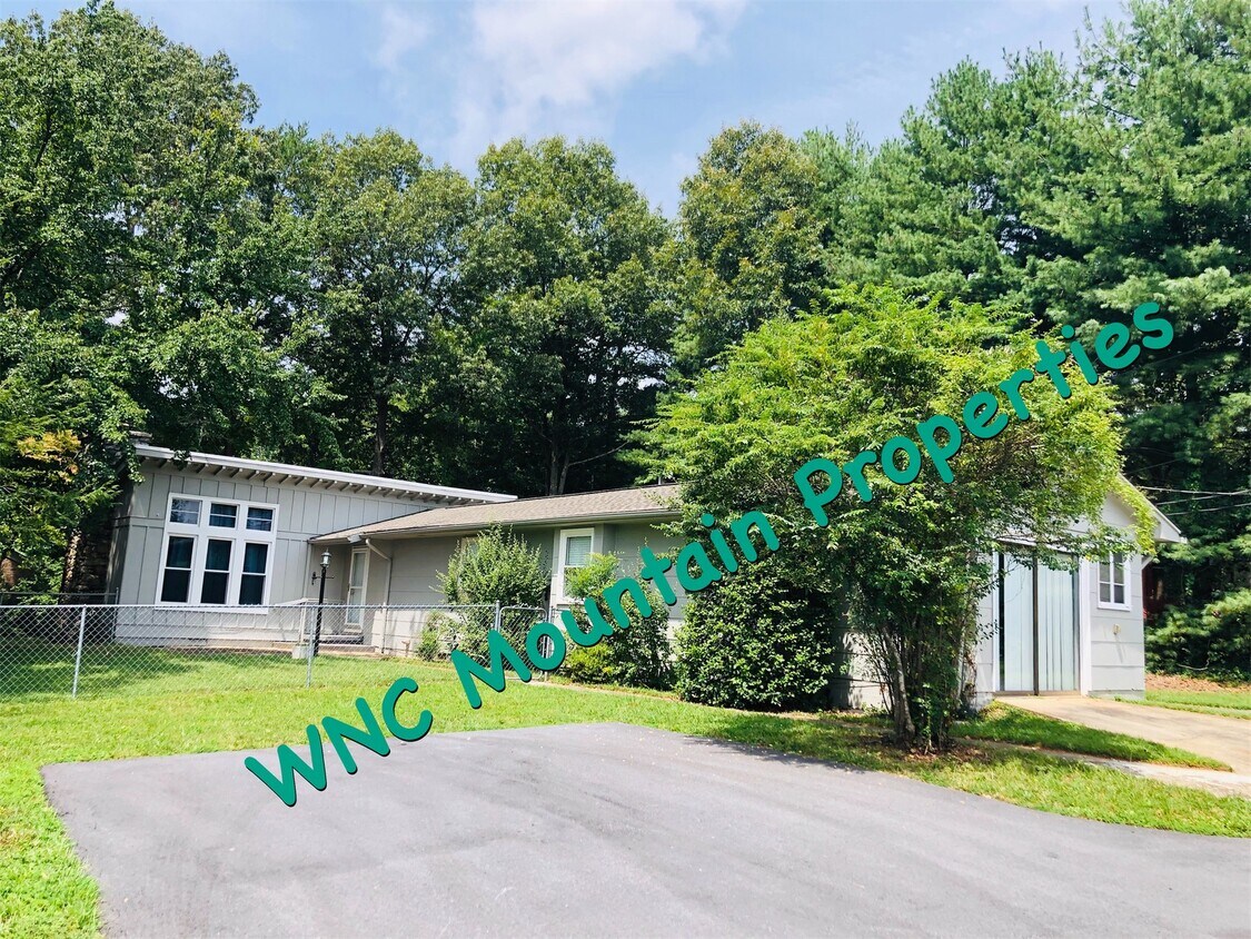 74 Long Shoals Rd, Arden, NC 28704 House Rental in Arden, NC