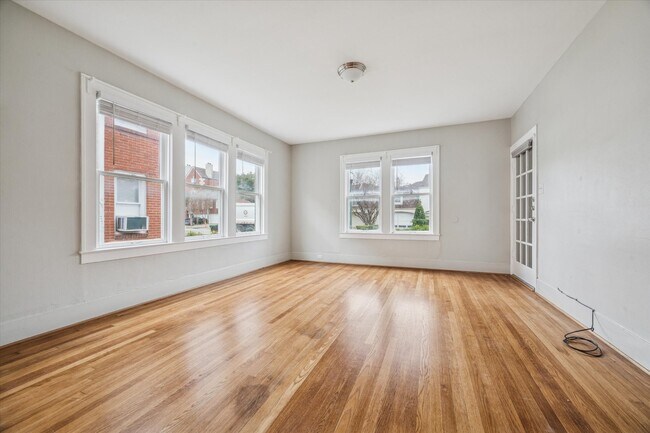 Foto del edificio - 2510 Kingston St