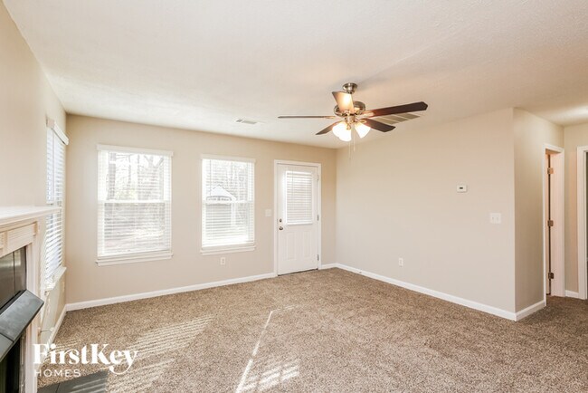 Building Photo - 8380 Emerald Pointe Ln