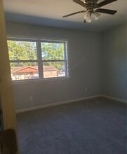 Building Photo - 4985 Catalina Cir