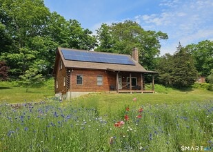 Building Photo - 698 Leetes Island Rd