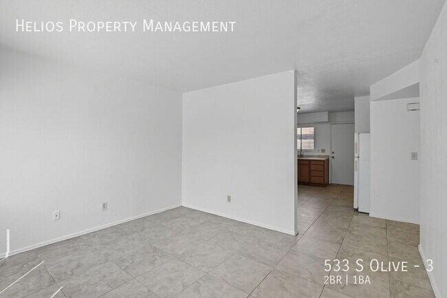 Building Photo - 533 S Olive