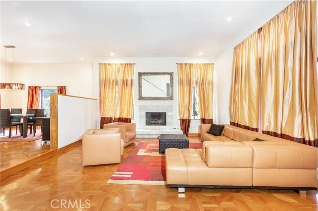 Foto del edificio - 3965 Alta Mesa Dr