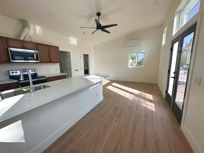 Building Photo - Newer ADU in the Heart of Vista!  1 Bed, 1 Bath.