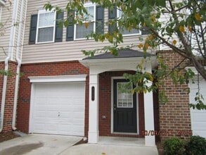 Building Photo - 935 Society Cir