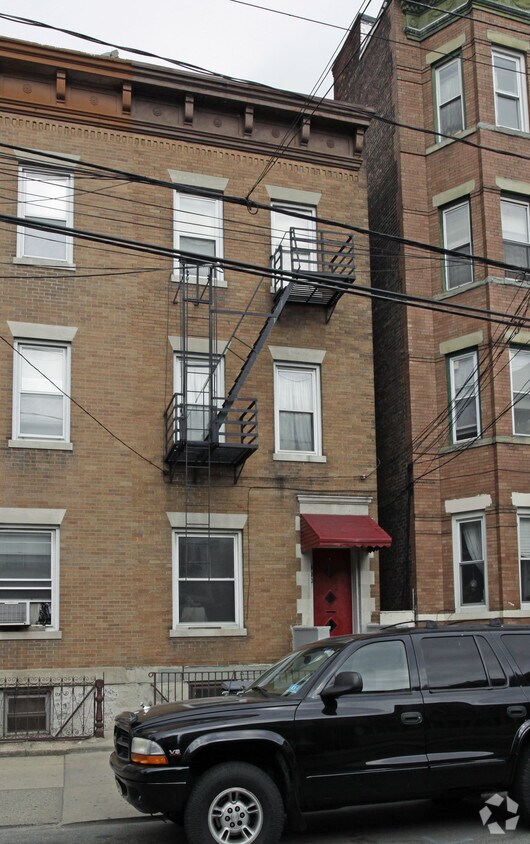 Primary Photo - 420 56th St