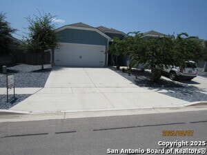 Foto del edificio - 619 Heathers Wy