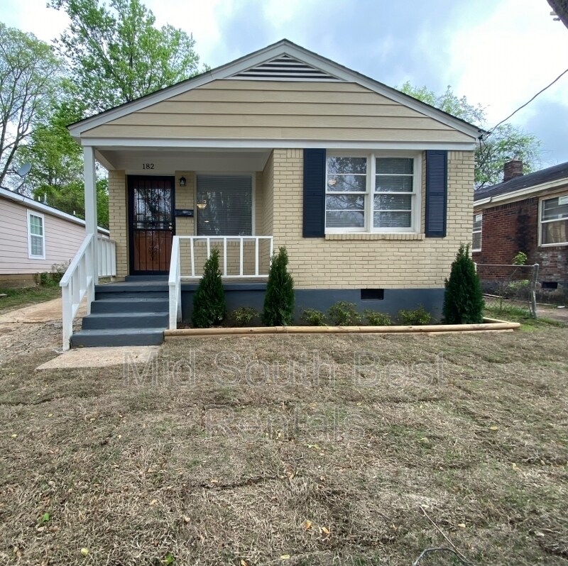 Primary Photo - 182 Vaal Ave