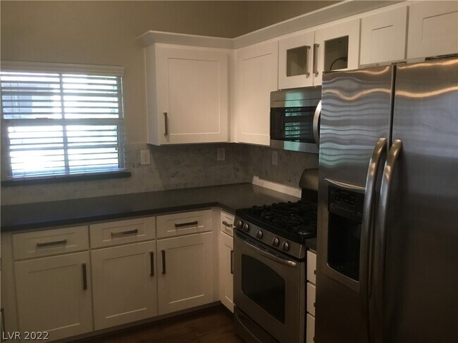 Foto del edificio - 7660 W Eldorado Ln