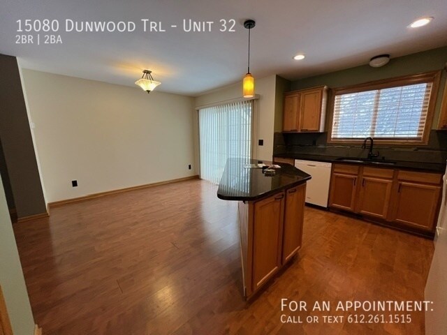 Foto del edificio - 15080 Dunwood Trail