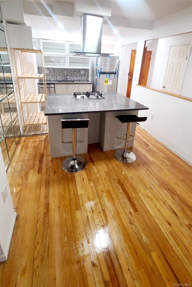 Foto del edificio - 101-20 67th Dr