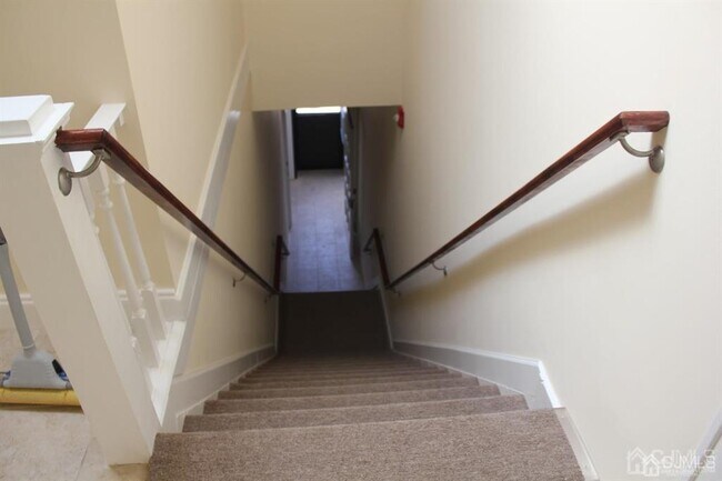 Foto del edificio - 115 N Broadway