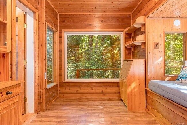 Photo du bâtiment - 235 Spearfish Rd