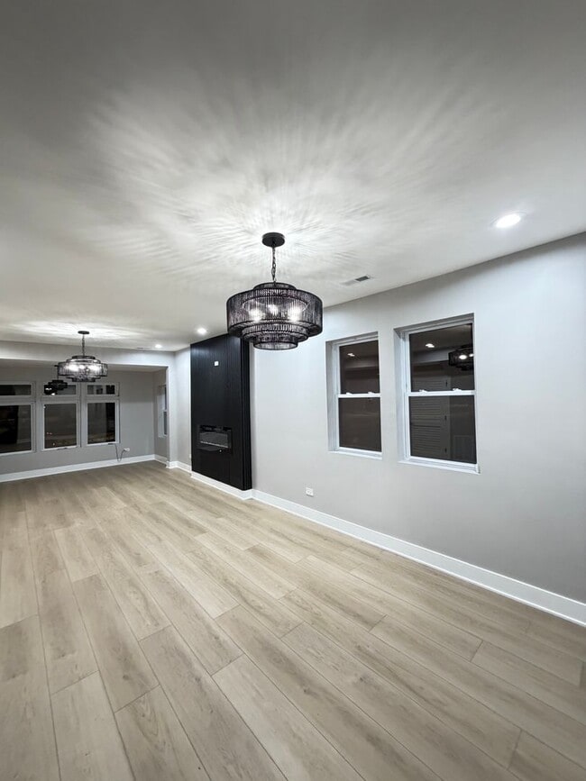 Foto del edificio - 6350 S St Lawrence Ave