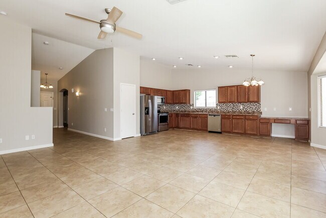 Building Photo - 16243 W Yucatan Dr