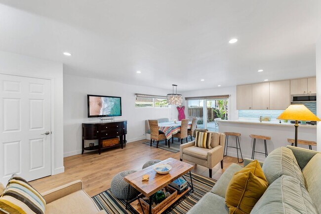 Foto del edificio - 5207 Sealane Way