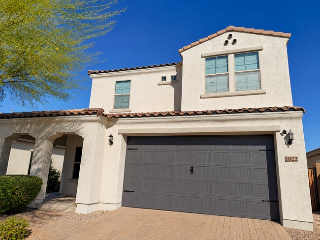 Building Photo - 1822 W Bonanza Dr