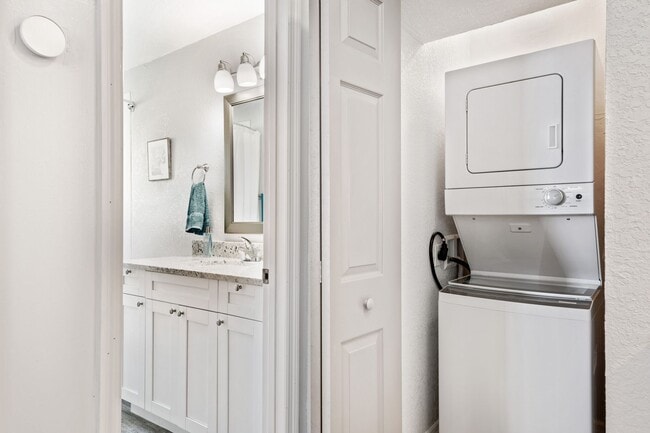 Interior Photo - Indian River Shores