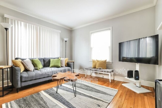 Building Photo - 3021 Sourwood Rd