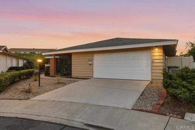 Foto del edificio - 12209 Casero Pl