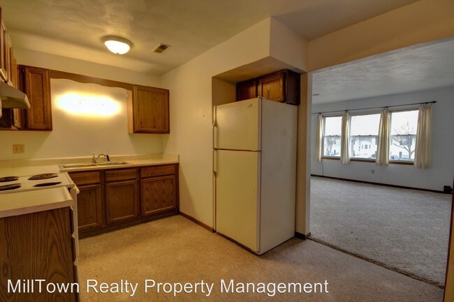 Building Photo - 834 11th Street Ct