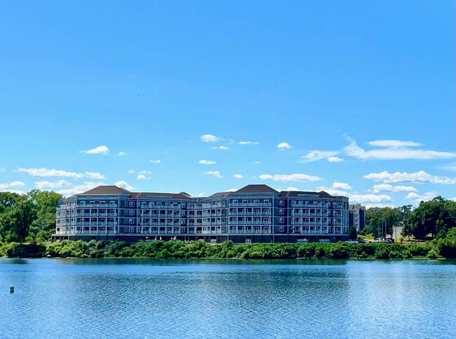 Building Photo - Captain's Lookout Luxury Apartments