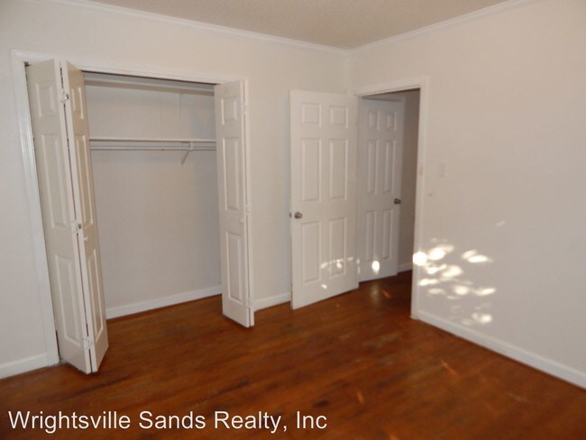 Foto del edificio - 2 br, 1 bath House - 5418 1/2 Park Avenue