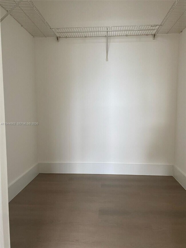 Foto del edificio - 220 SW 116th Ave