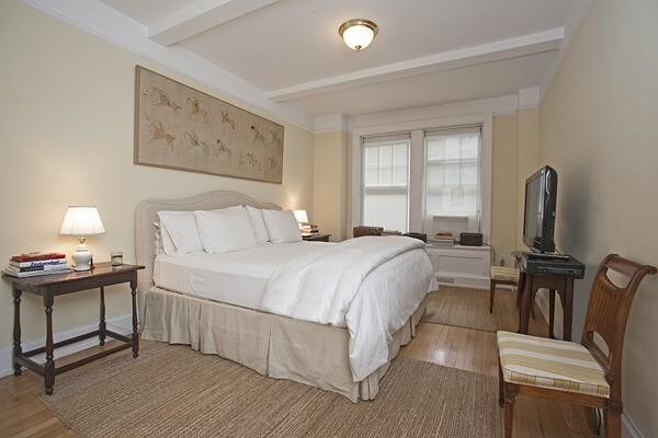 Building Photo - 575 Park Avenue